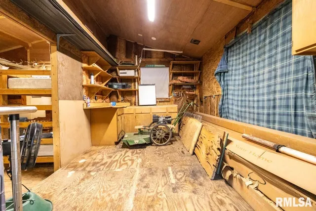 $275,000 | 160S South Iron Furnace Road, Elizabethtown, IL 62931