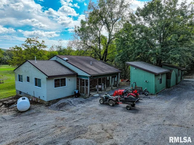 $275,000 | 160S South Iron Furnace Road, Elizabethtown, IL 62931