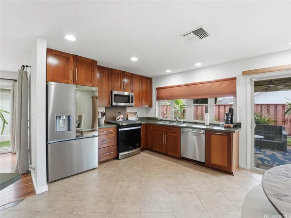 $1,149,000 | 94-1075 Leko Place, Waipahu, HI 96797