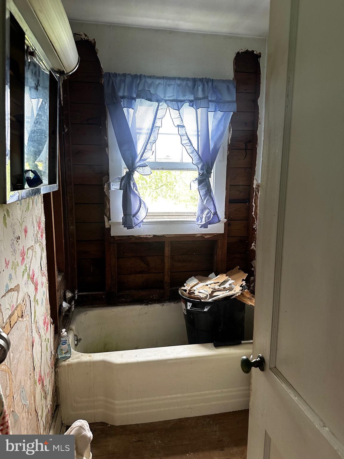 1500 Roe Ingleside Road Church Hill, MD 21623 - Photo 6 of 11 Bathroom