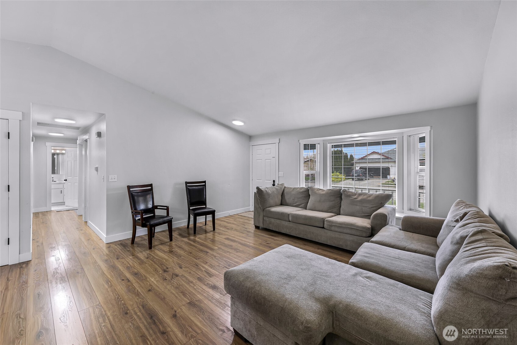 501 Shuksan Way Everson, WA 98247 - Photo 4 of 32