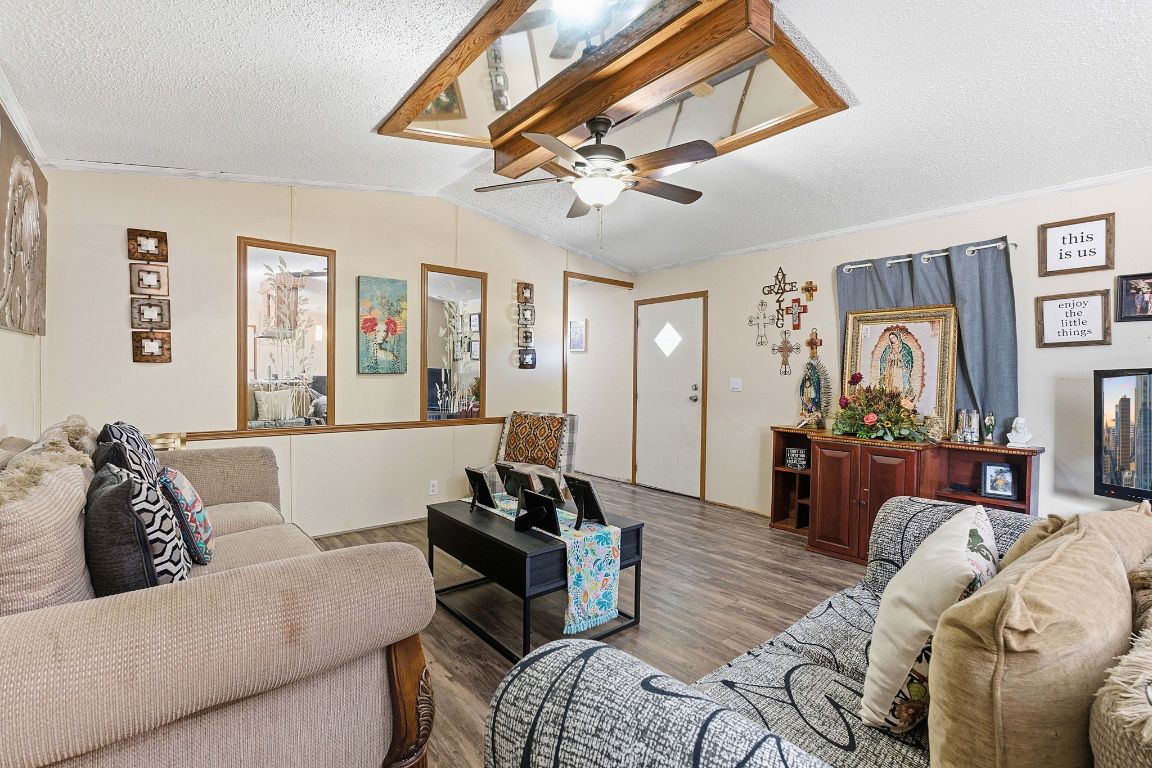 155 Forister Ranch Drive Dale, TX 78616 - Photo 6 of 30 a living room with furniture