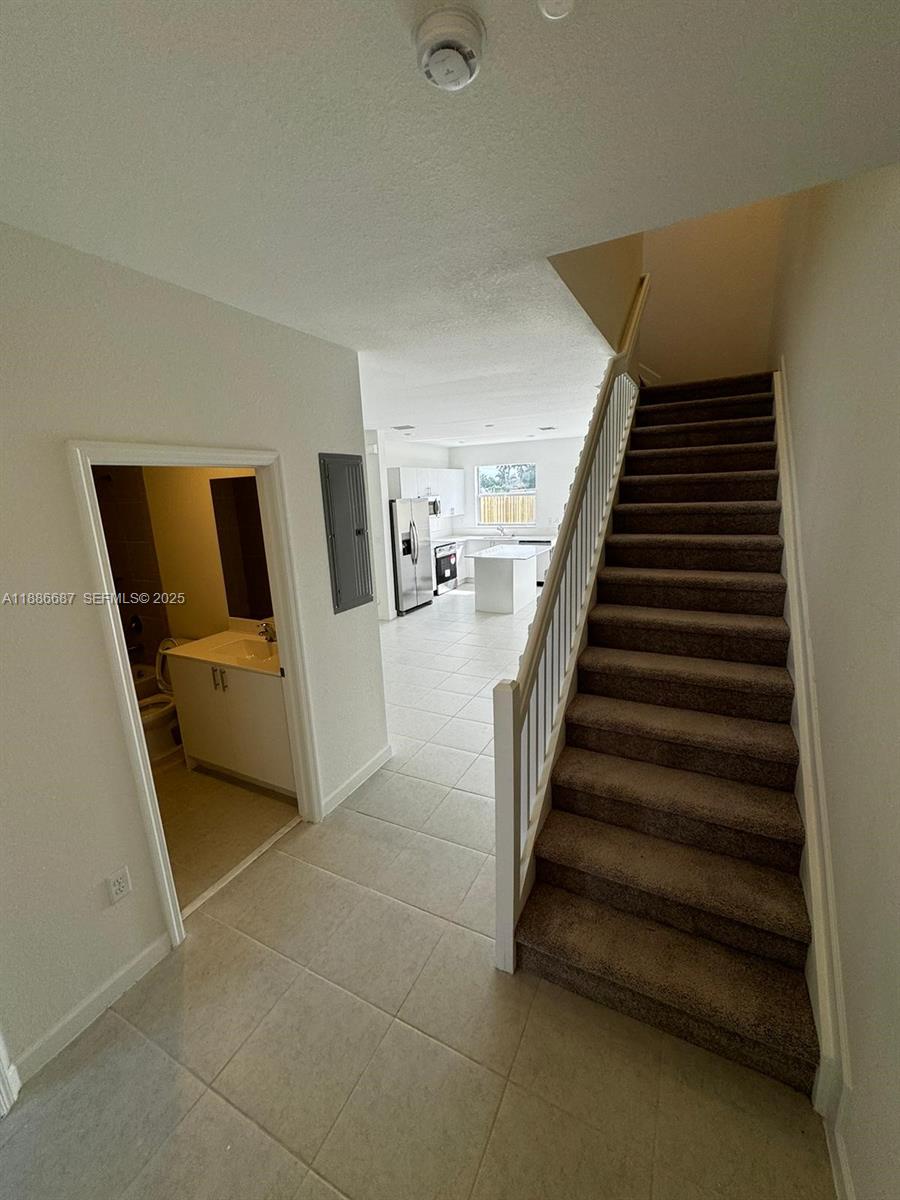 16270 Southwest 292nd Street Homestead, FL 33033 - Photo 9 of 29