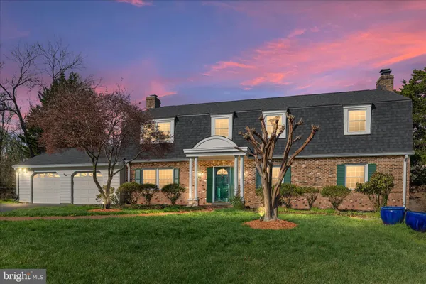 $2,000,000 | 3022 Fox Den Lane, Oakton, VA 22124
