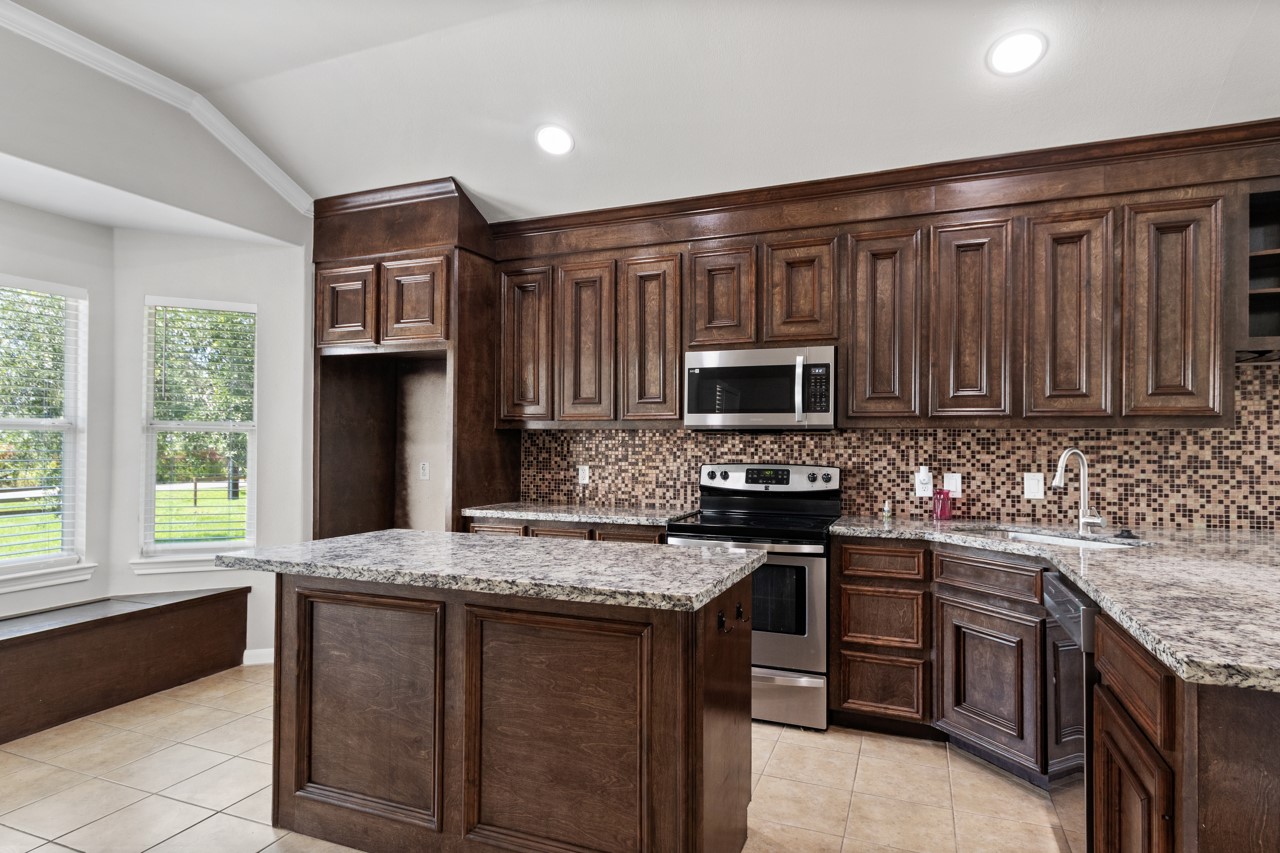 3131 County Road 81 Rosharon, TX 77583 - Photo 5 of 13