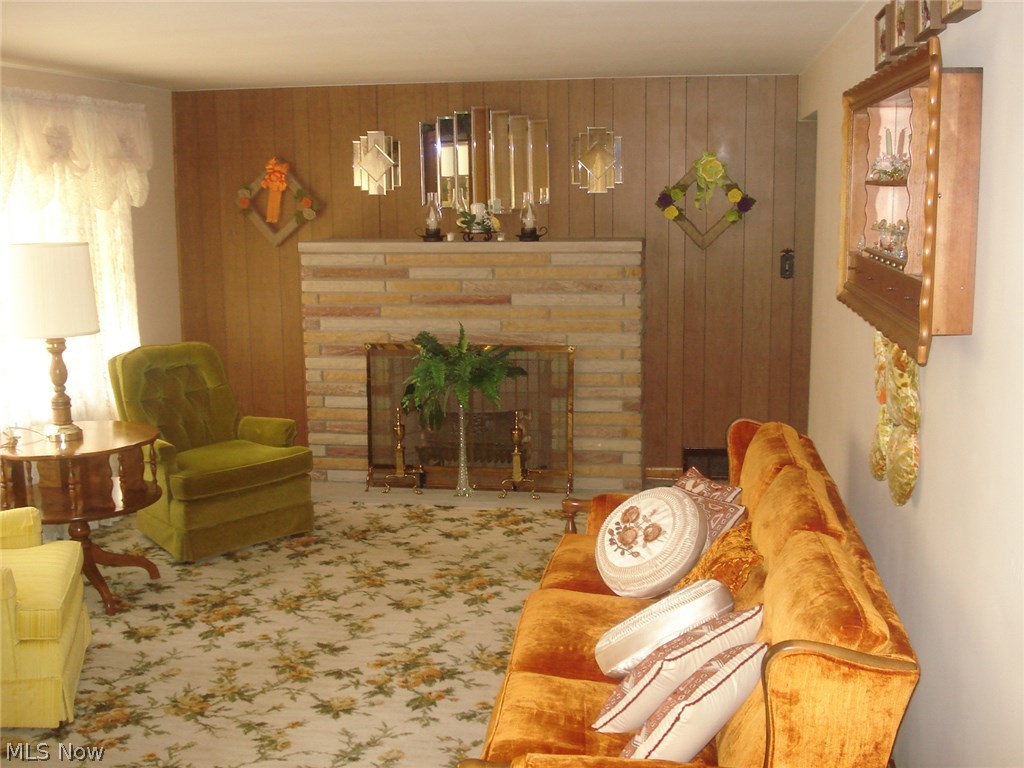 923 Park Road Painesville, OH 44077 - Photo 3 of 22 Gallery Image 3