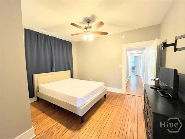 $2,200 | 19 West 50th Street, Unit 21 LOWER, Savannah, GA 31405