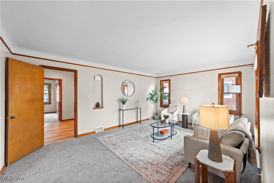 3309 Ralph Avenue Cleveland, OH 44109 - Photo 3 of 37 Gallery Image 3