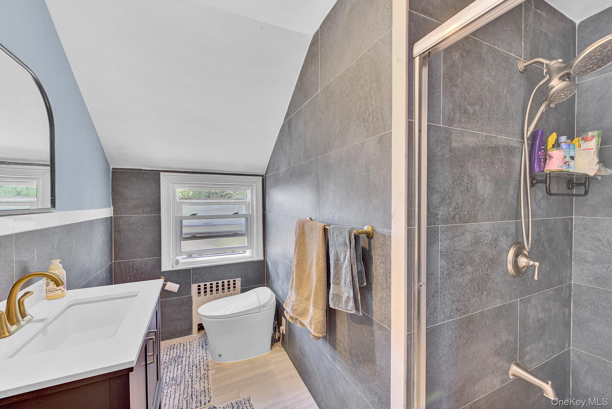 64 East Roe Boulevard Patchogue, NY 11772 - Photo 22 of 37
