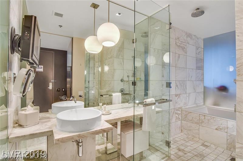 4381 West Flamingo Road, Unit 1619 Las Vegas, NV 89103 - Photo 10 of 28