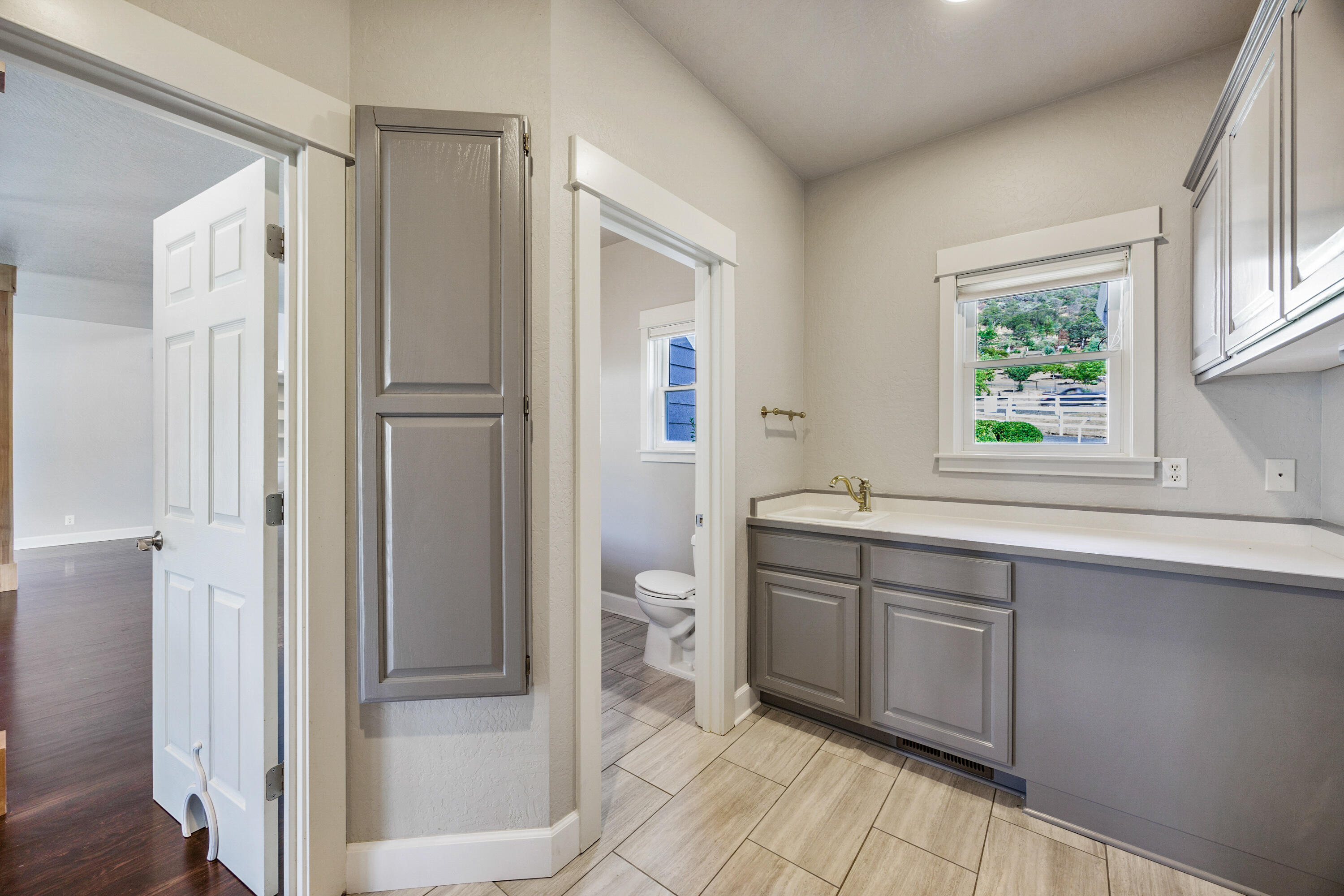 1550 Upper Applegate Road Jacksonville, OR 97530 - Photo 23 of 52 Apx1550 UA (73)