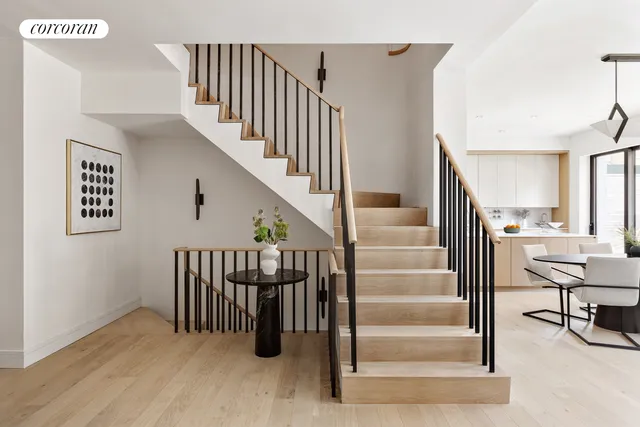 $8,950,000 | 428 West 19th Street, Unit THA | Chelsea