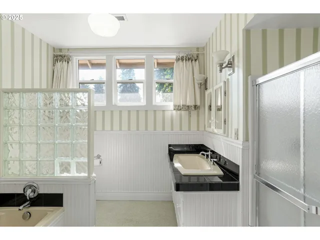 $619,900 | 356 West Water Street, Stayton, OR 97383