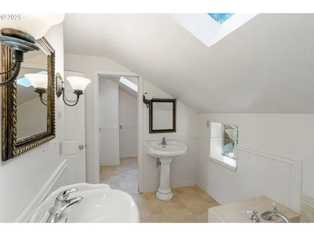 $619,900 | 356 West Water Street, Stayton, OR 97383