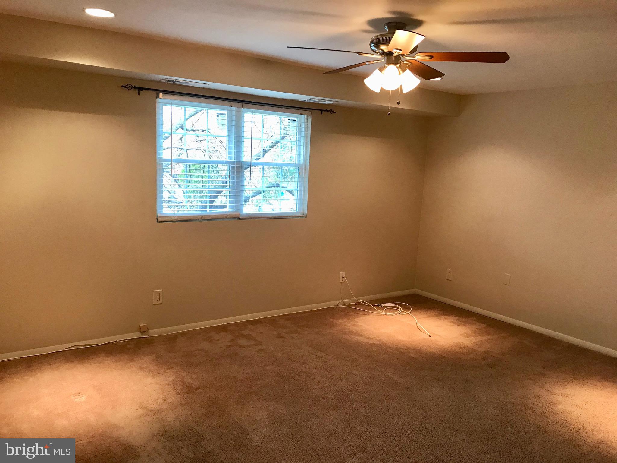 11908 Tarragon Road, Unit E Reisterstown, MD 21136 - Photo 3 of 7 Living Room
