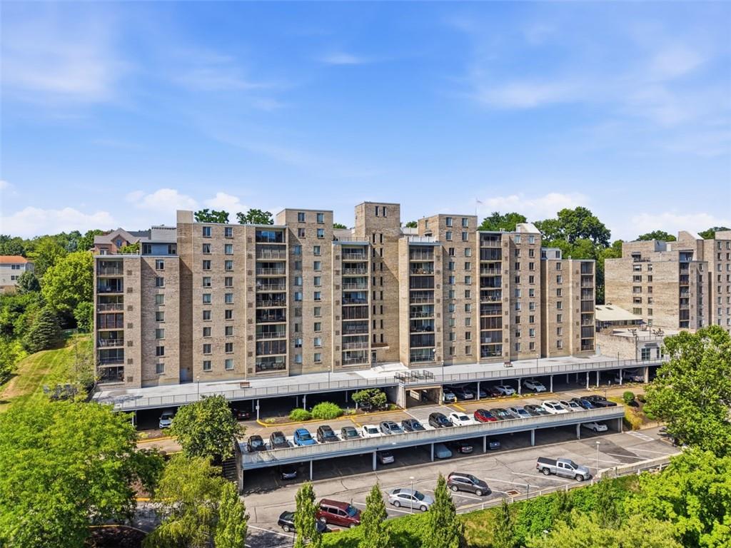 2160 Greentree Road, Unit 105W Pittsburgh, PA 15220 - Photo 43 of 44 Gallery Image 43