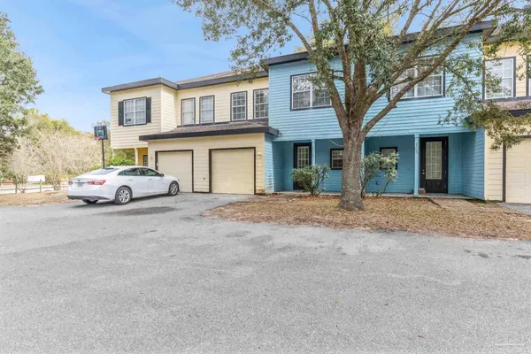 $2,000 | 7095 North Blue Angel Parkway, Unit 102, Pensacola, FL 32526