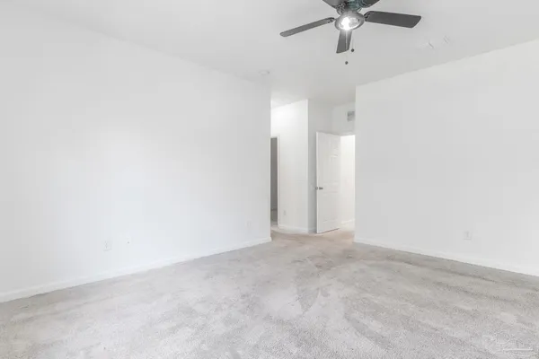 $2,000 | 7095 North Blue Angel Parkway, Unit 102, Pensacola, FL 32526