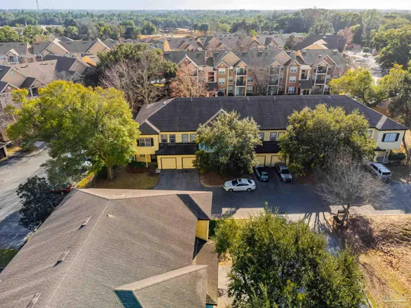 $2,000 | 7095 North Blue Angel Parkway, Unit 102, Pensacola, FL 32526