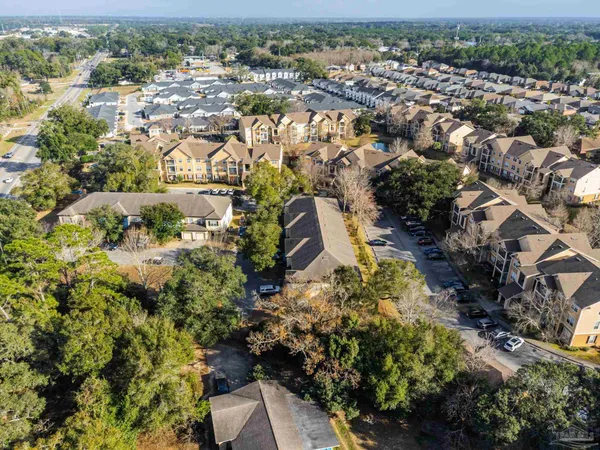 $2,000 | 7095 North Blue Angel Parkway, Unit 102, Pensacola, FL 32526