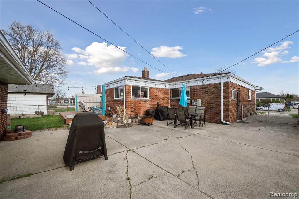 18011 Airport Road Fraser, MI 48026 - Photo 49 of 49 Gallery Image 49