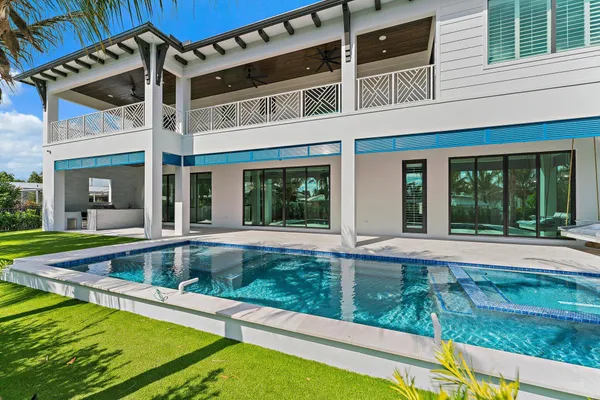 $8,950,000 | 24 Leeward Circle, Tequesta, FL 33469