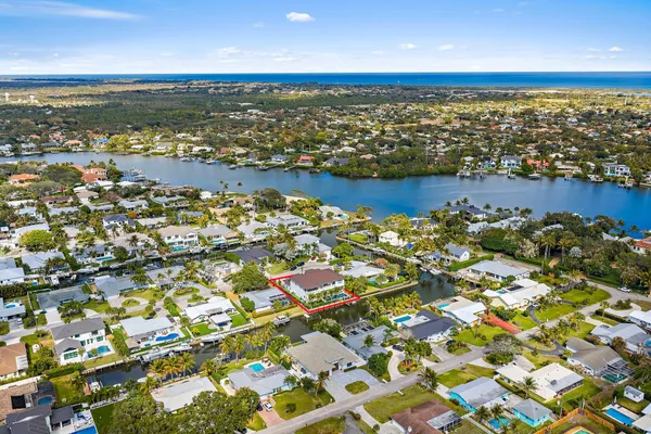 $8,950,000 | 24 Leeward Circle, Tequesta, FL 33469