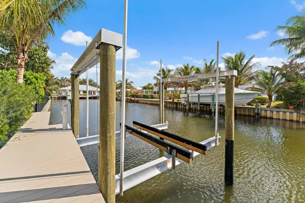 $8,950,000 | 24 Leeward Circle, Tequesta, FL 33469