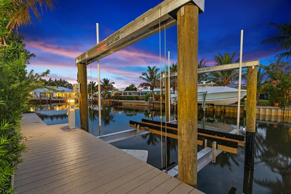 $8,950,000 | 24 Leeward Circle, Tequesta, FL 33469