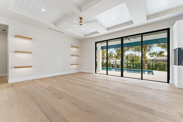 $8,950,000 | 24 Leeward Circle, Tequesta, FL 33469