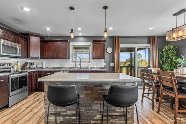 $489,000 | 1037 Madison 207, Fredericktown, MO 63645