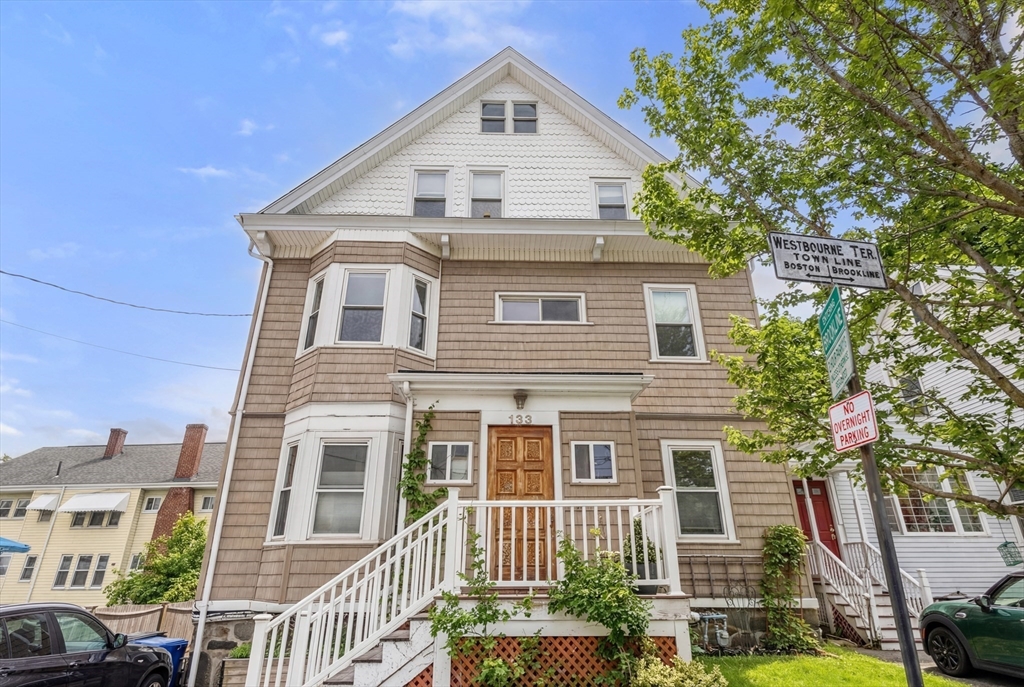 133 Westbourne Terrace, Unit 2 Brookline, MA 02446 - Photo 16 of 20