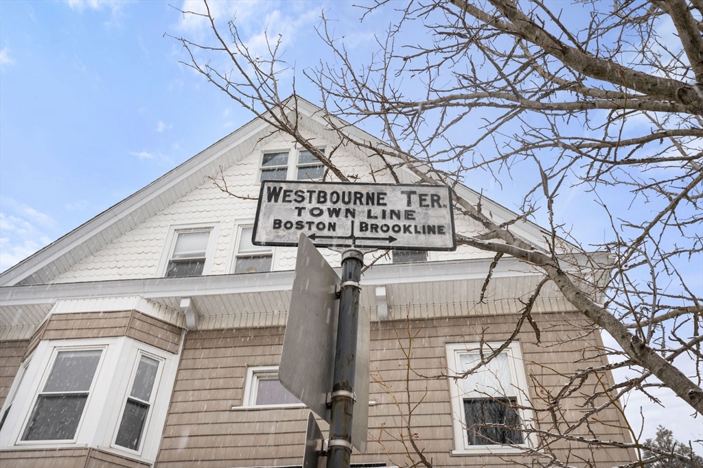 133 Westbourne Terrace, Unit 2 Brookline, MA 02446 - Photo 19 of 20