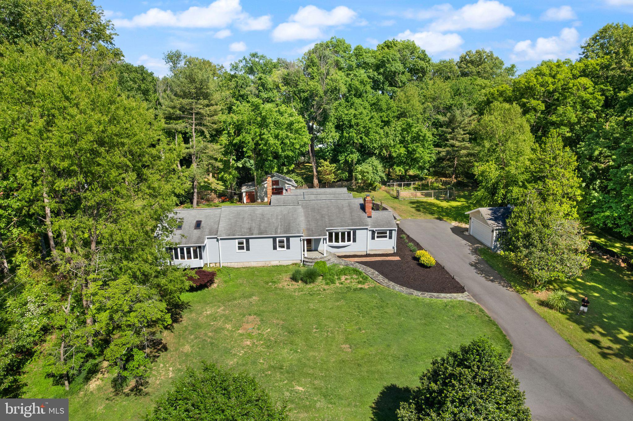 815 Seneca Road Great Falls, VA 22066 - Photo 53 of 61