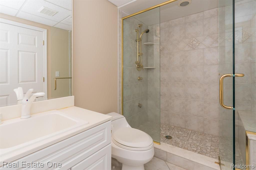 1784 Blue Grass Drive Rochester Hills, MI 48306 - Photo 61 of 72