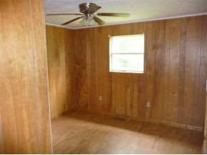790 Bill Jones Road Afton, TN 37616 - Photo 7 of 9 2nd bedroom