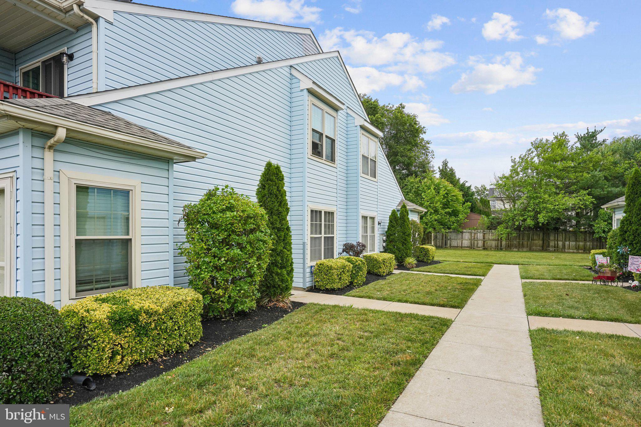 515 Cascade Court Sewell, NJ 08080 - Photo 2 of 21