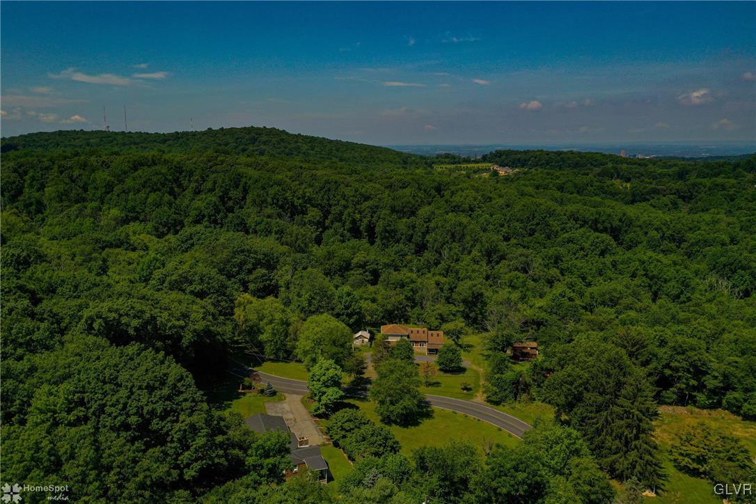1857 Stonesthrow Road Bethlehem, PA 18015 - Photo 44 of 45 Gallery Image 44