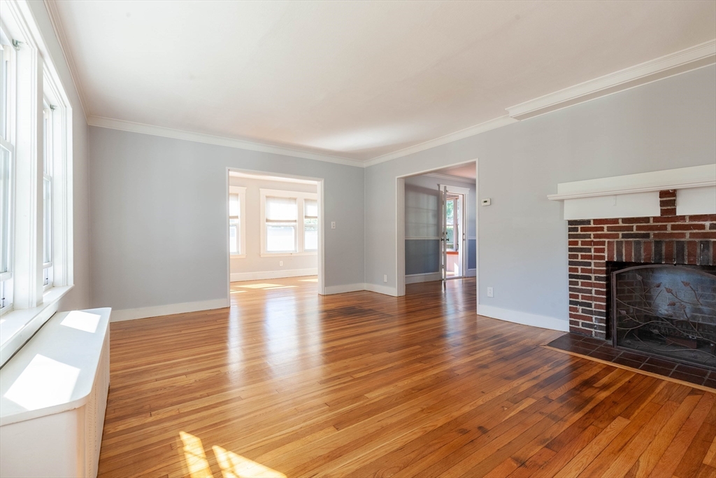 4 Mystic Road Marblehead, MA 01945 - Photo 4 of 15