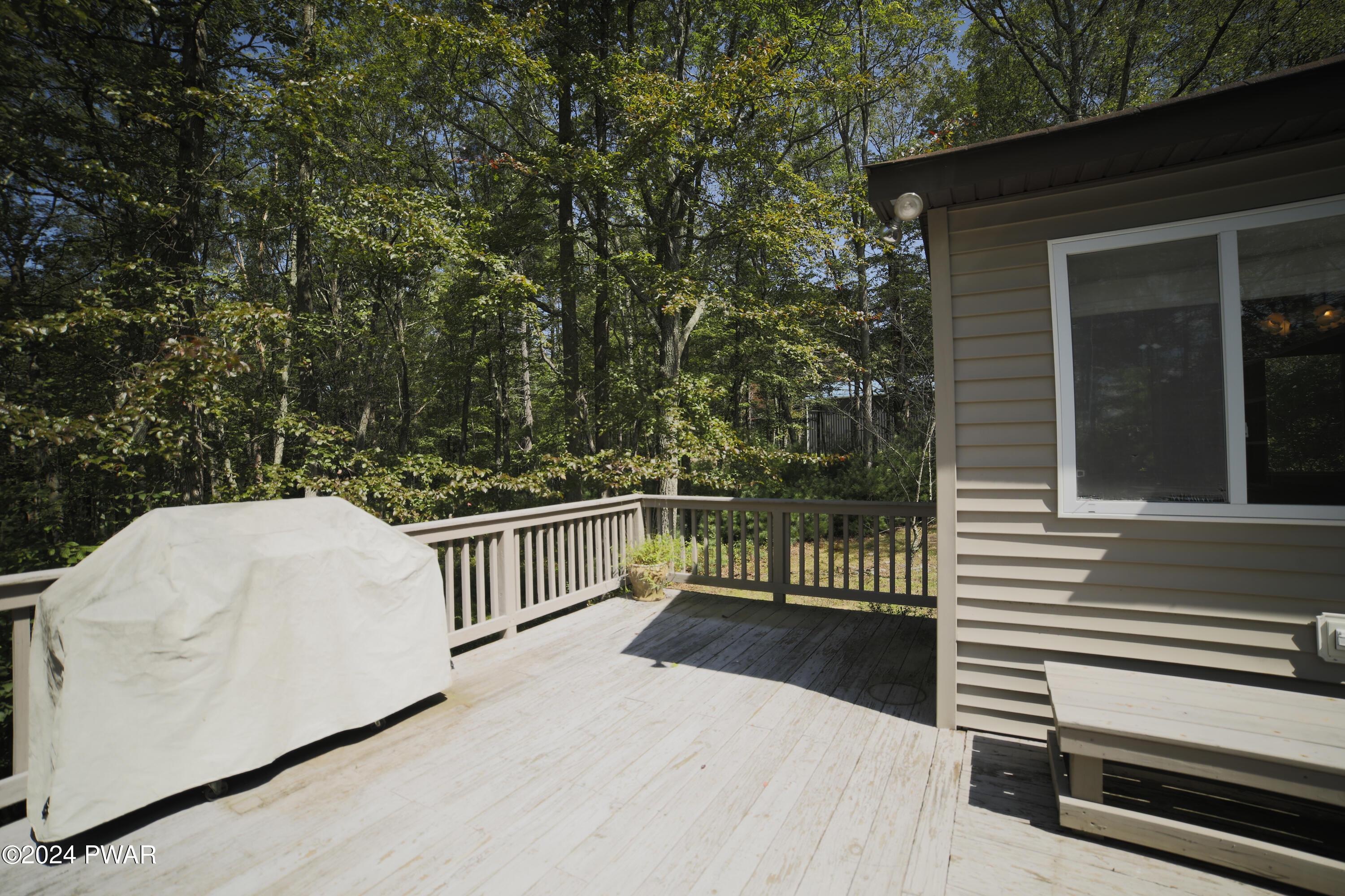 173 Meadow Ridge Acres Road Dingmans Ferry, PA 18328 - Photo 22 of 36 _K4L1529