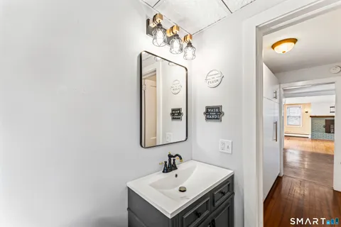 $684,000 | 74 Middle Quarter Road, Woodbury, CT 06798