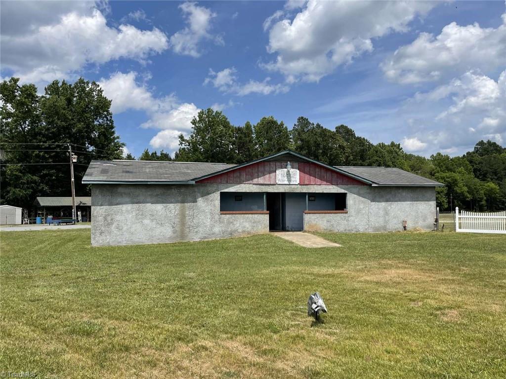 7253 Lake Juno Road Liberty, NC 27298 - Photo 31 of 36