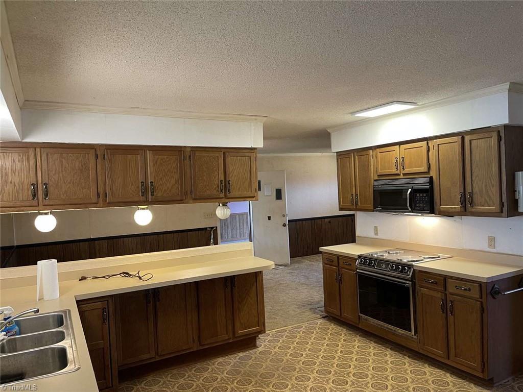 7253 Lake Juno Road Liberty, NC 27298 - Photo 10 of 36