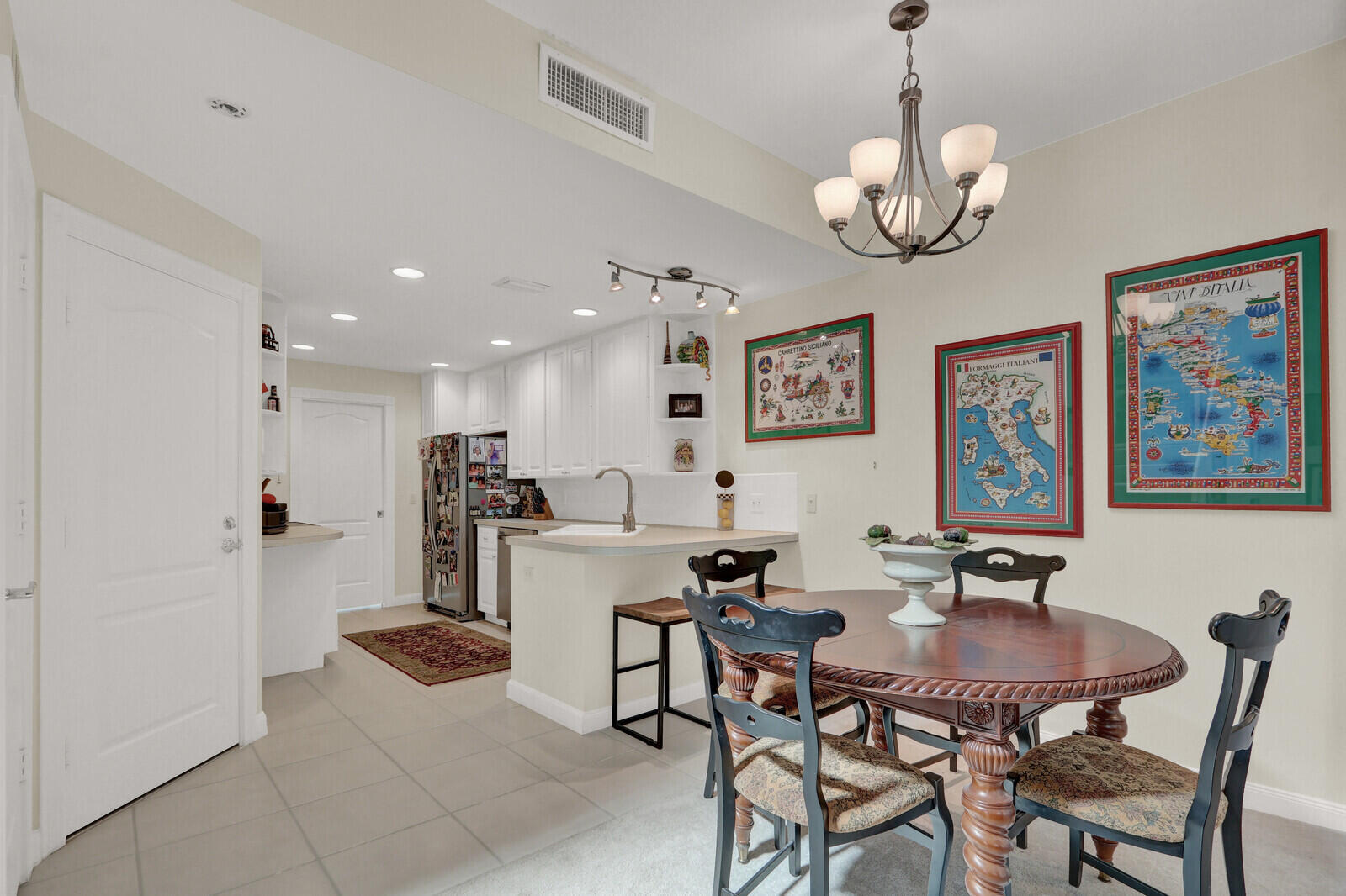 131 Radcliffe Court Jupiter, FL 33458 - Photo 9 of 28 09_IMG_1615_mls