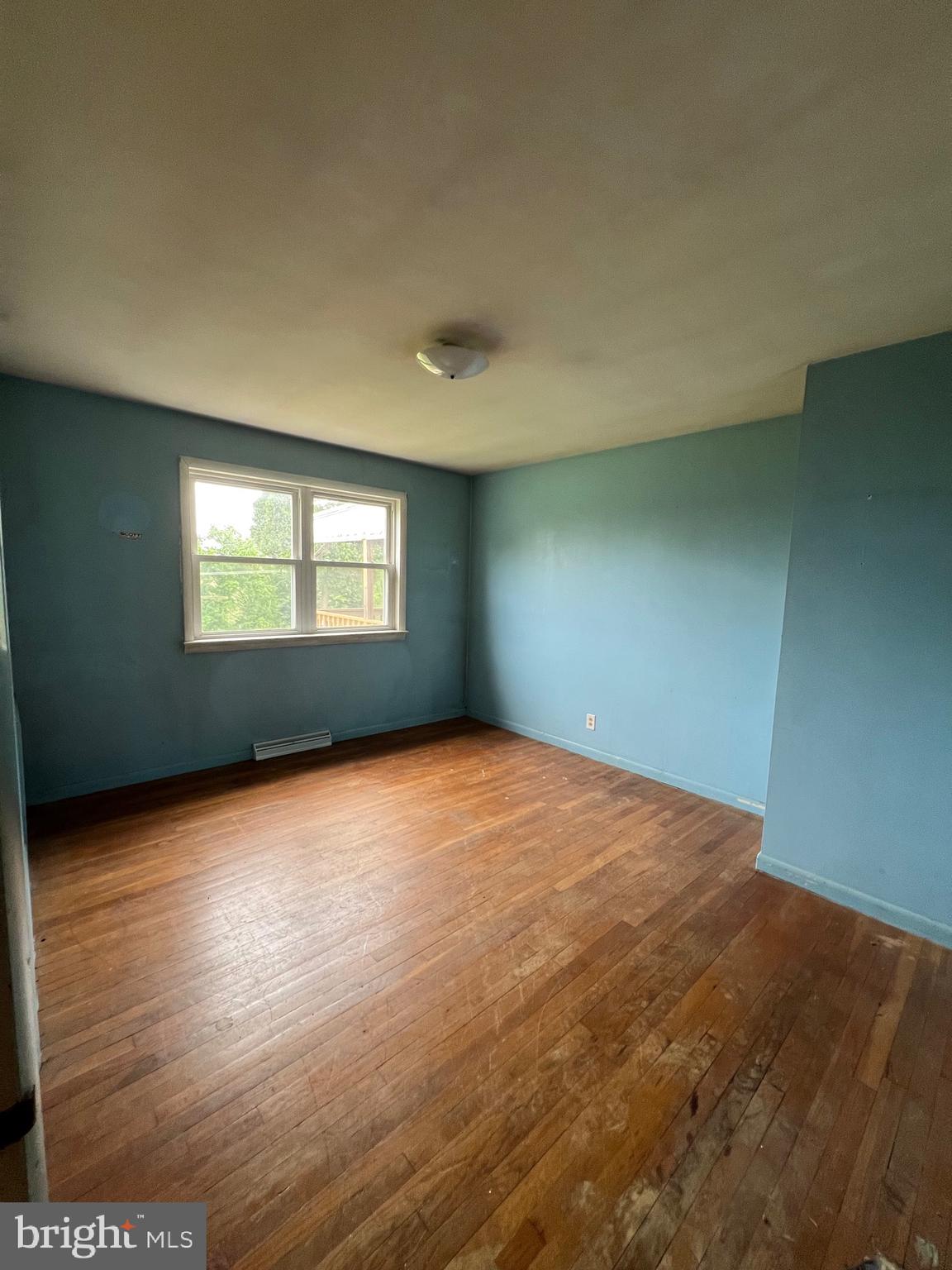 1471 Old Bernville Road Leesport, PA 19533 - Photo 10 of 23 3 rd bedroom