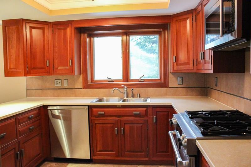 173 West Ingomar Road Pittsburgh, PA 15237 - Photo 12 of 20 Stainless appliances including a Bosch dishwasher.
