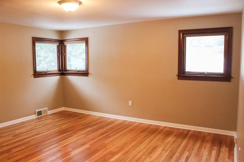 173 West Ingomar Road Pittsburgh, PA 15237 - Photo 14 of 20 Master bedroom 15x13 professionally painted top to bottom!