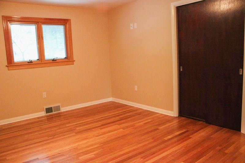 173 West Ingomar Road Pittsburgh, PA 15237 - Photo 15 of 20 2 additional bedrooms fresh and ready to move in.