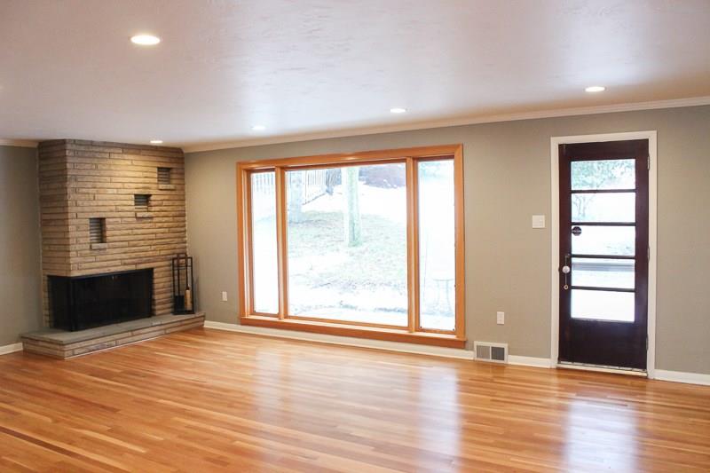 173 West Ingomar Road Pittsburgh, PA 15237 - Photo 6 of 20 The Living room view extends to the outdoors through the picture window.