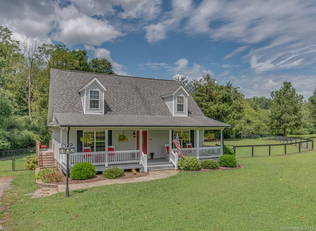 142 Landrum Road Tryon, NC 28782 - Photo 2 of 34